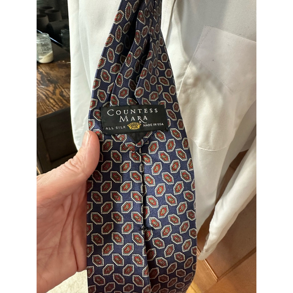 Countess Mara Silk Tie Navy Red Geometric Pattern‎ Men's Necktie - Picture 3 of 5